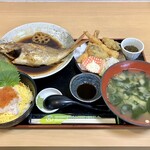 海鮮お食事処 銀蔵 - 「ひな祭りなら銀蔵でしょ」定食