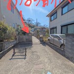 カフェ ラストワルツ - お店へのエントランス入口　めっちゃ分かりづらいよね
