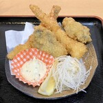 海鮮お食事処 銀蔵 - エビフライ&カキフライ
