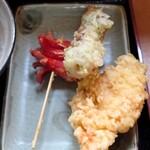 浅月 - タコさんウインナー100円、半ちくわ90円、とり天120円全て税抜き