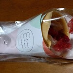 24スイーツショップ - プチクレープ(ストロベリーチョコ)300円