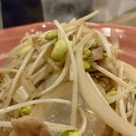 はすや - 豆もやしの酢炒め（接写）