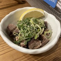 焼肉やまと - インスタフォローでタン元湯引きがもらえるよ〜
