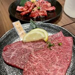 本格焼肉 韓国料理 徐家 - 