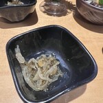 はこだてマルカン漁業部 海がき 本店 - お通し イカ松前漬け