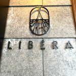 LIBÉRA - 外の表札