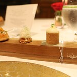 ラ・ベ - アミューズ