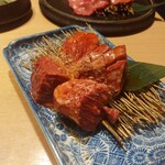 和牛A5雌牛と熟成牛舌 肉屋いちゆく - 