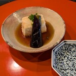 わさび食堂 - 絶品手作り揚げ出し豆腐。出汁も美味しい。