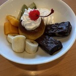 ガスト - 料理写真:プリンアラモード