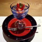 味 竹林 - 繊細で美しいデザート