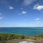 ハリーズ シュリンプ トラック - 周辺から見える海