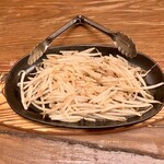 塩梅 - ▪︎もやしの鉄板炒め