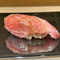 奥 - 