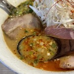 とんぼ庵 - ごま辛めん 中盛・特製トッピング（計1,300円）2024.10