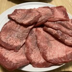 眞瀬精肉店 - 上タン