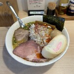 とんぼ庵 - ごま辛めん 中盛・特製トッピング（計1,300円）2024.10