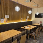 だん - テーブル席