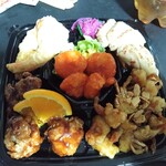 ヨークベニマル - 料理写真:左上はでかいエビマヨ。