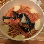 タパス＆タパス - モッツァレラとナスのトマトソース 1,200円（税込）