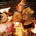 隠れ家個室 炭火鶏焼き 濃厚水炊き鍋 鶏まる - 