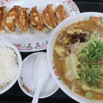 餃子の王将 - 野菜煮込みラーメンフェアセットＢ＋餃子３個