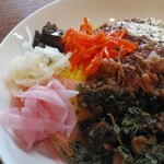 びーどろ実生庵 - 