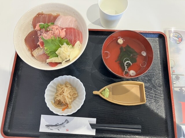 塩釜海の駅（しおがまうみのえき） - 東塩釜（海鮮）の写真