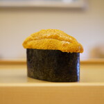 鮨おばな - ◇雲丹
                                凛とした佇まいの極上フォルム。