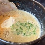 紅ズワイガニらぁ麺 まるはち屋 - 