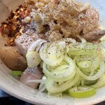 紅ズワイガニらぁ麺 まるはち屋 - 