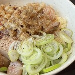 紅ズワイガニらぁ麺 まるはち屋 - 