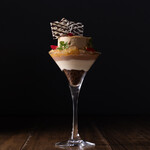 Sweets Bar 足跡 - シブーストのパフェ