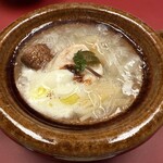御宿かわせみ - 新玉葱のスープ
                                　焼虎河豚白子とモッツァレラチーズのせ