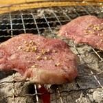 炭火焼肉 ホルモン にく式 - 
