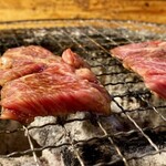 炭火焼肉 ホルモン にく式 - 