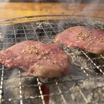 炭火焼肉 ホルモン にく式 - 