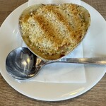 レストラン ヴァロリス - 白身魚とマッシュルームのマッシュポテト焼き