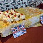 レストラン ヴァロリス - ベリー類のトライフル　フルーツゼリー