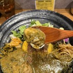 SPICY CURRY 魯珈 - 