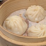 関琳 - 小籠包　熱々ジューシー