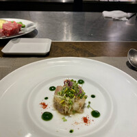 大阪鉄板焼き 神戸牛 TATARA - 寒鰤のタルタル、わさびのピューレ