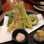 しまちゃん - 季節の野菜の天ぷら  ¥1000