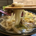 うどん酒場 福福 - 平打ちのうどんは程よくコシがあります