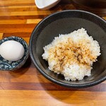 五ノ神水産 - 海老油たまごかけご飯