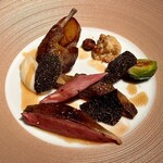 レストラン ラリューム - フランスランド産小鳩のロースト旬の野菜を添えて