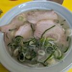 味心 - 塩とんこつチャーシューメン　960円