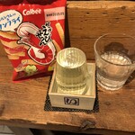 麹町いづみや しろ - カルビー かっぱえびせん・栄光富士 闇鳴秋水 純米大吟醸無ろ過生原酒