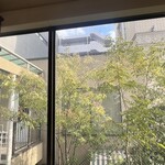 Carbo - 大きな窓は明るく陽射しがはいってきて気持ちいい