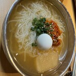 田町ホルモンセンター - 冷麺も〆にちょうどいいサイズ